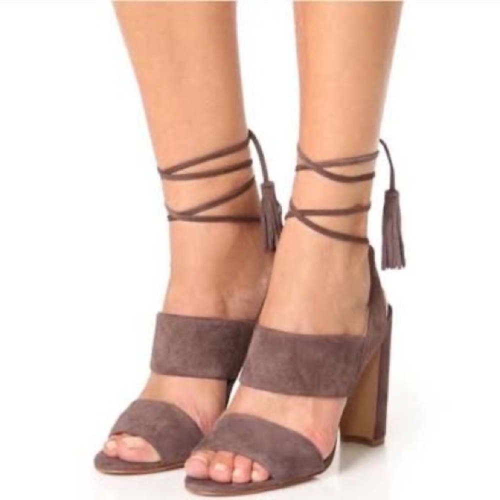 New ✨Madewell Octavia Tassel Sandal
